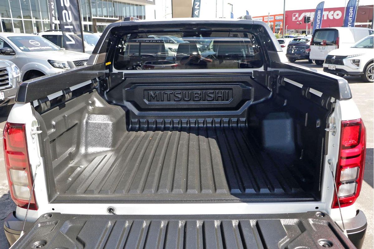 2024 Mitsubishi Triton GSR MV 4X4