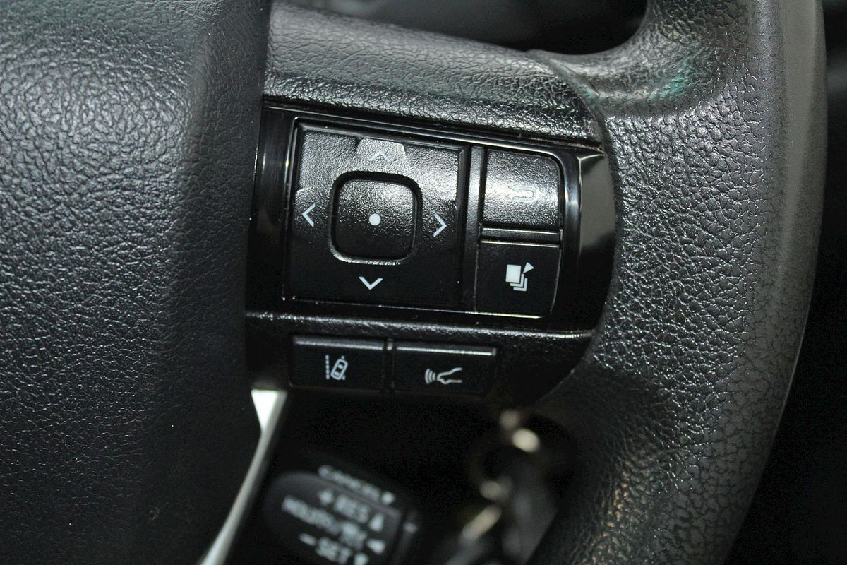 2020 Toyota Hilux SR GUN126R 4X4