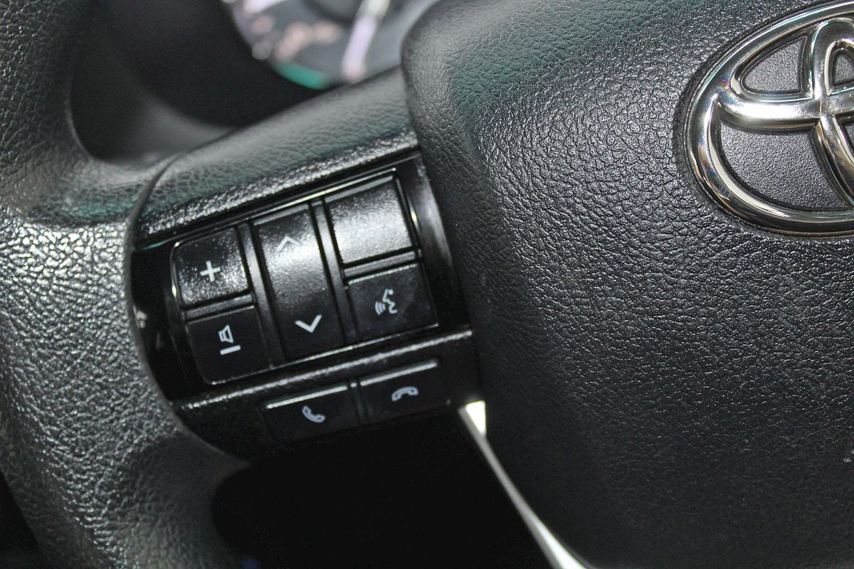 2020 Toyota Hilux SR GUN126R 4X4