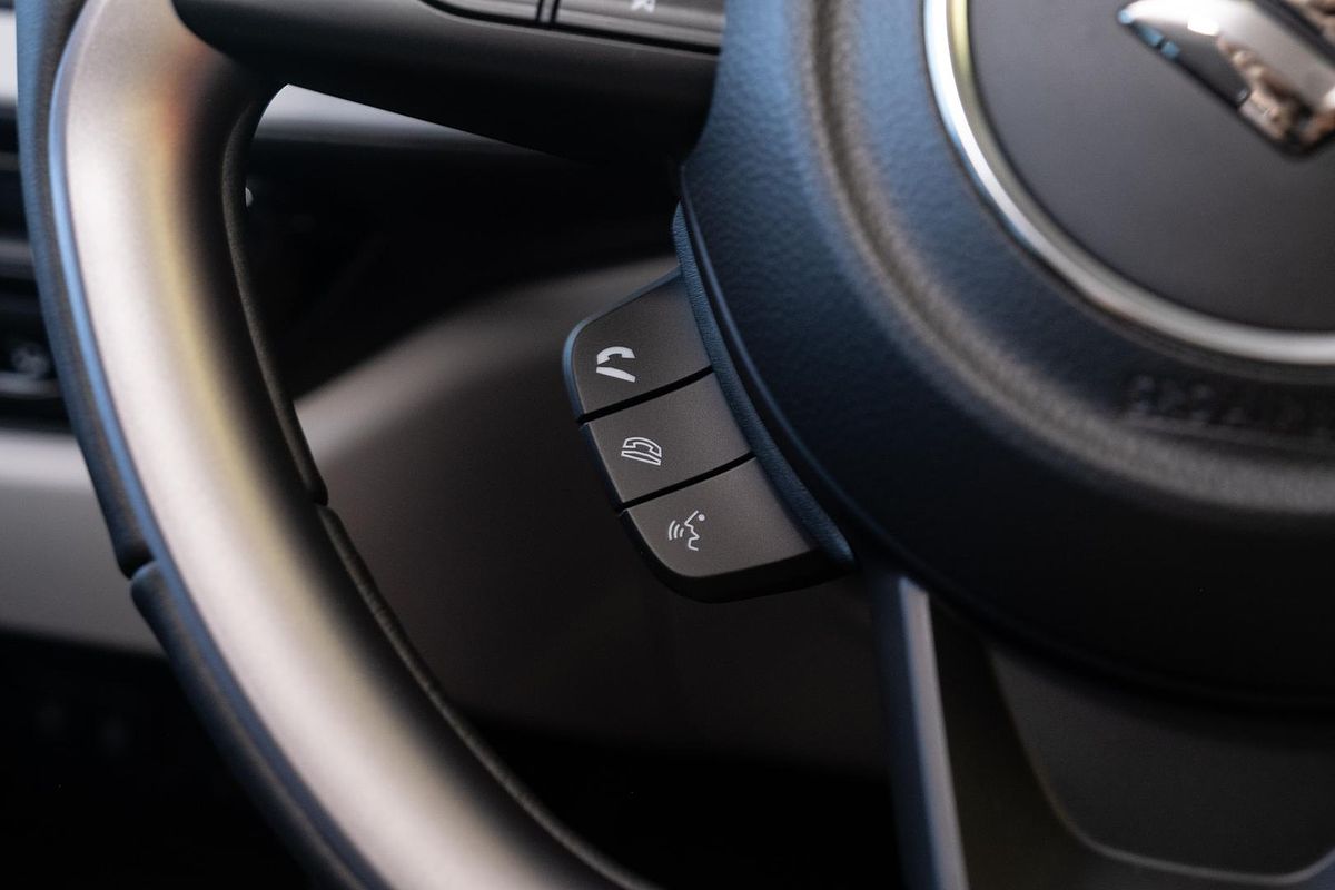 2024 Suzuki Swift Hybrid Plus UZ