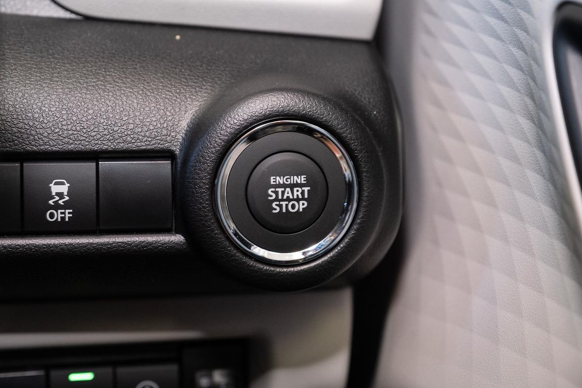 2024 Suzuki Swift Hybrid Plus UZ