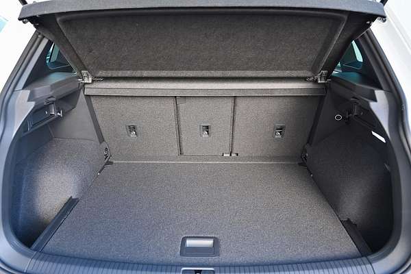 2024 Volkswagen Tiguan 162TSI R-Line 5N