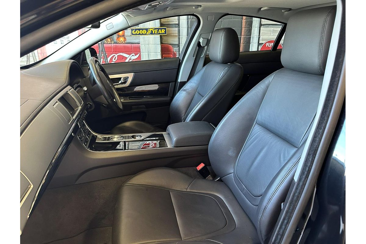 2013 Jaguar XF Premium Luxury X250
