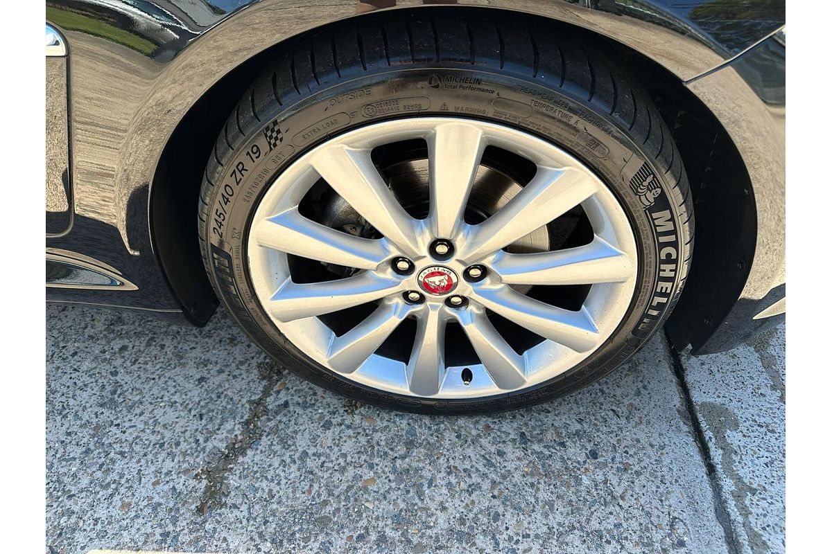 2013 Jaguar XF Premium Luxury X250