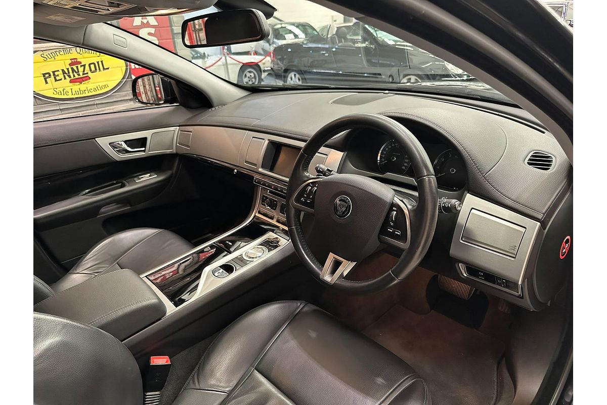 2013 Jaguar XF Premium Luxury X250