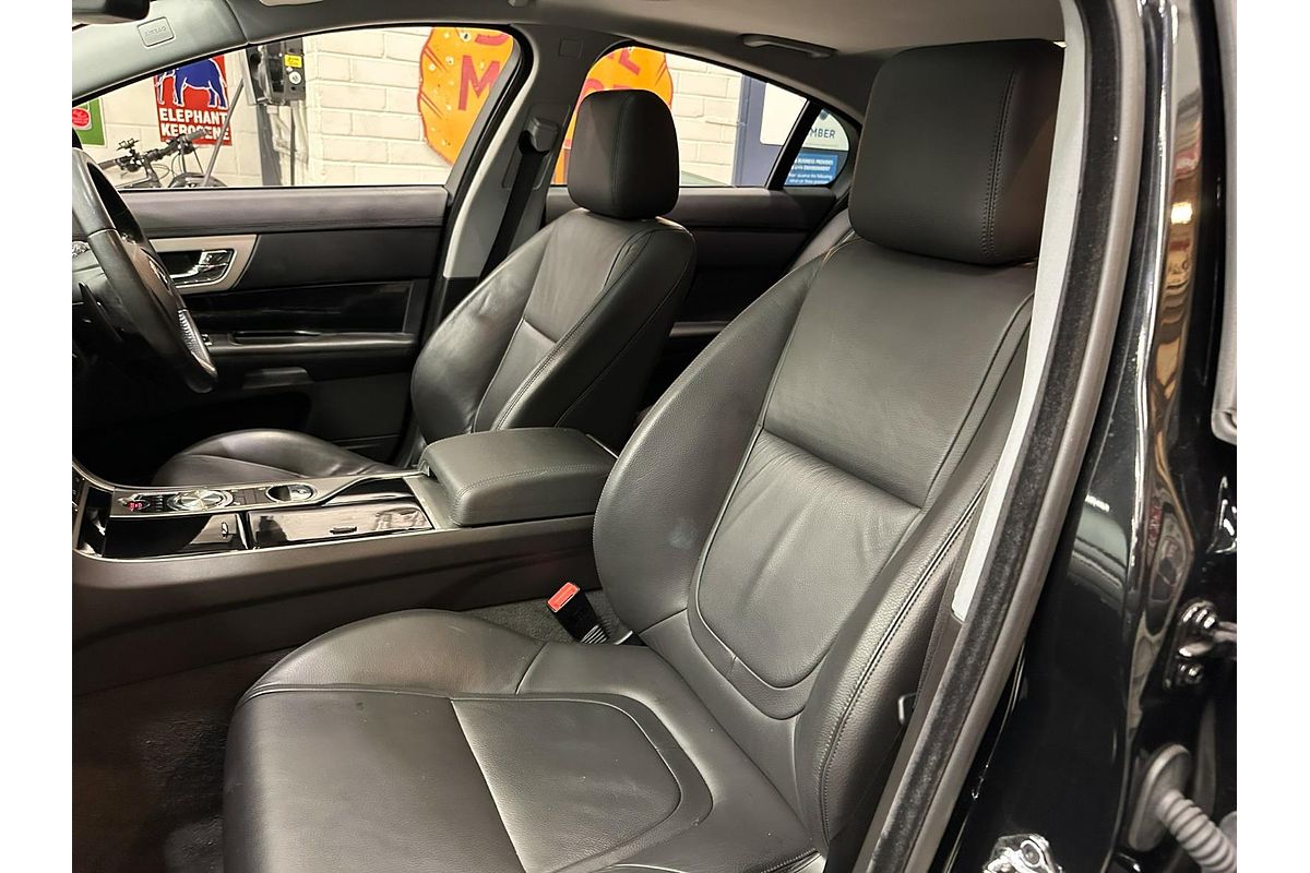2013 Jaguar XF Premium Luxury X250