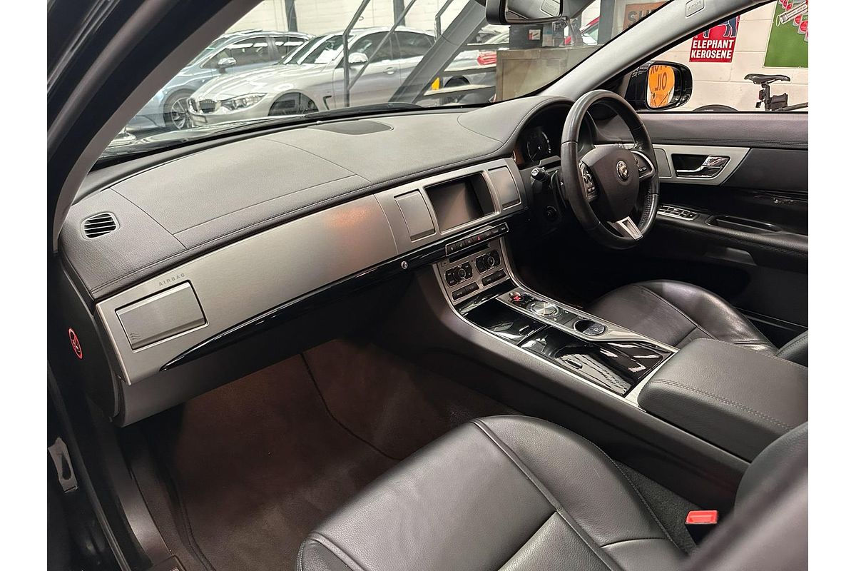 2013 Jaguar XF Premium Luxury X250