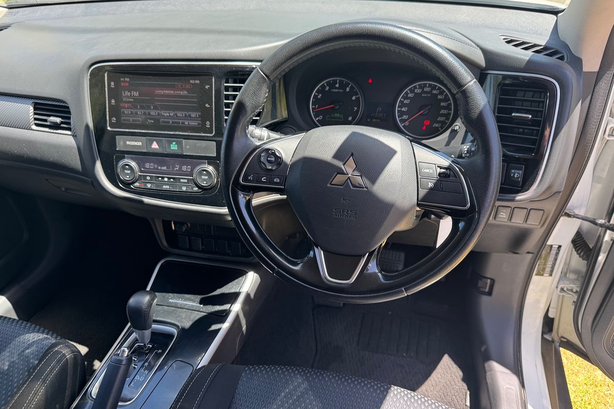 2017 Mitsubishi Outlander LS ZK