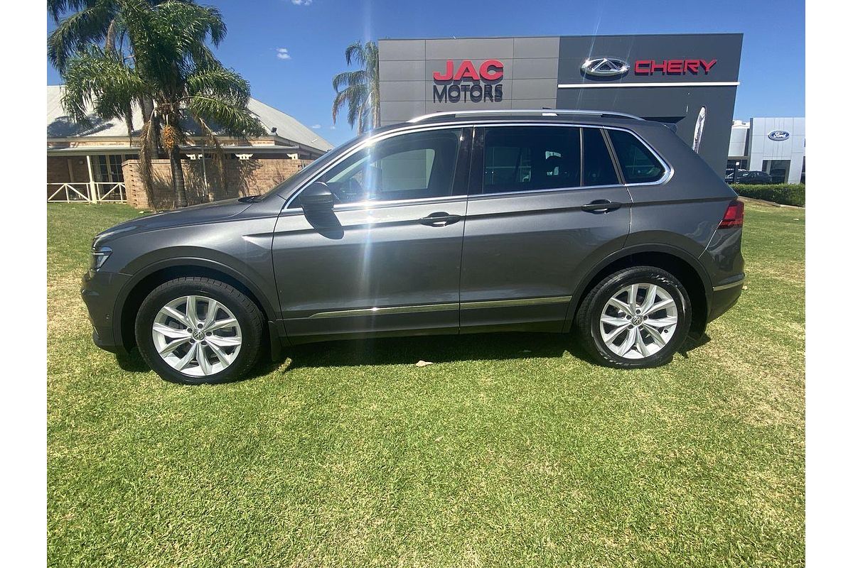 2017 Volkswagen Tiguan 140TDI Highline 5N
