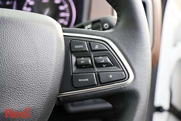 2024 Mahindra Scorpio Z8