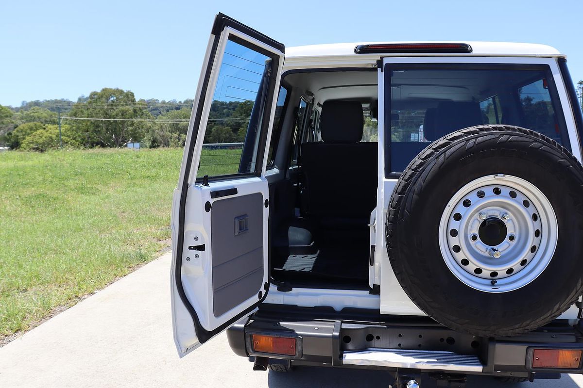 2023 Toyota Landcruiser Workmate VDJ76R