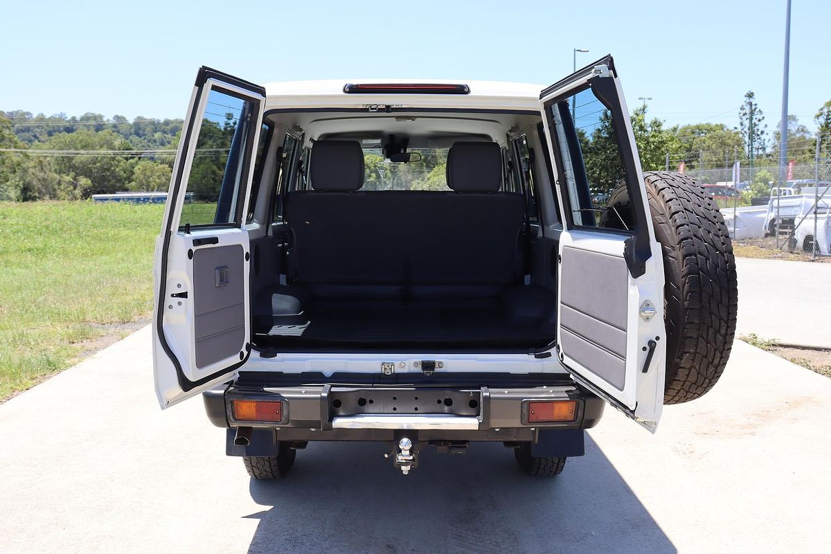 2023 Toyota Landcruiser Workmate VDJ76R