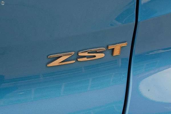 2023 MG ZST Essence