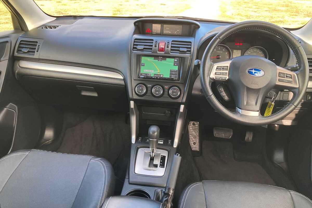 2015 Subaru FORESTER 2.5i-L S4