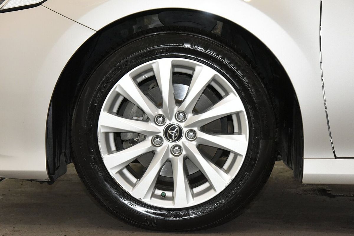 2018 Toyota Camry Ascent ASV70R