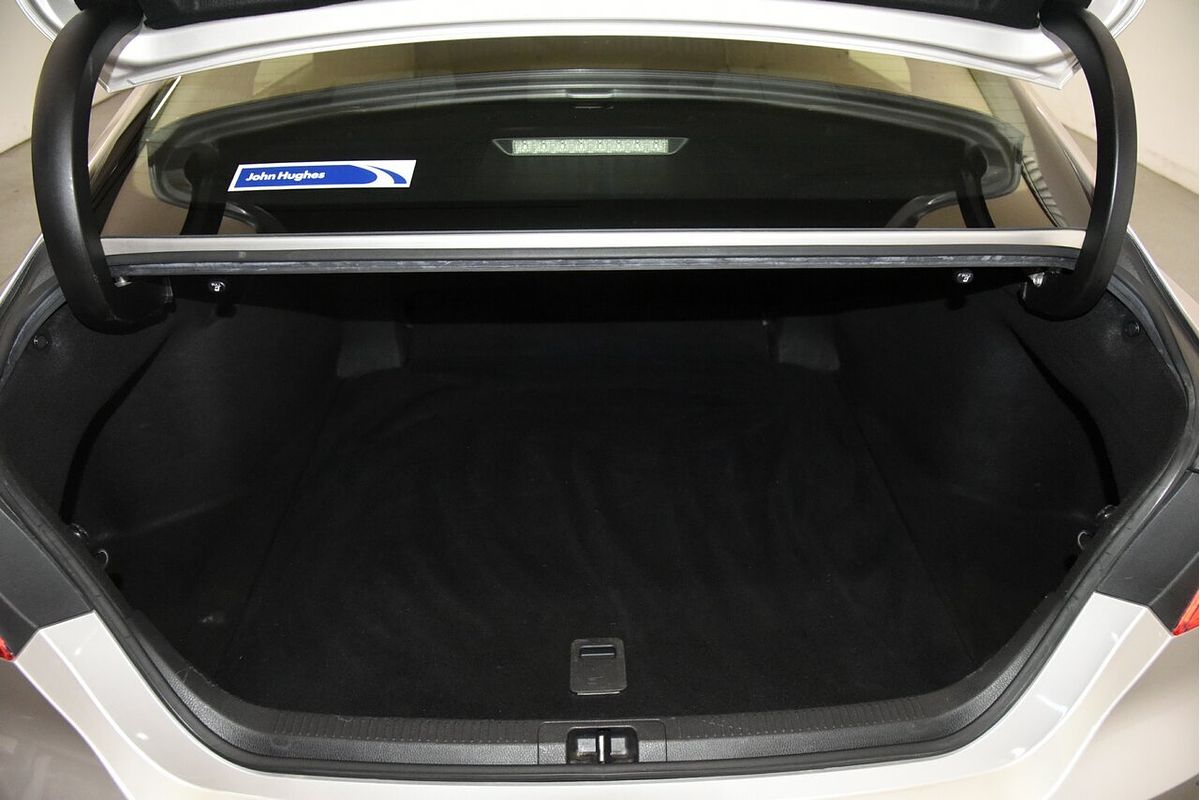 2018 Toyota Camry Ascent ASV70R