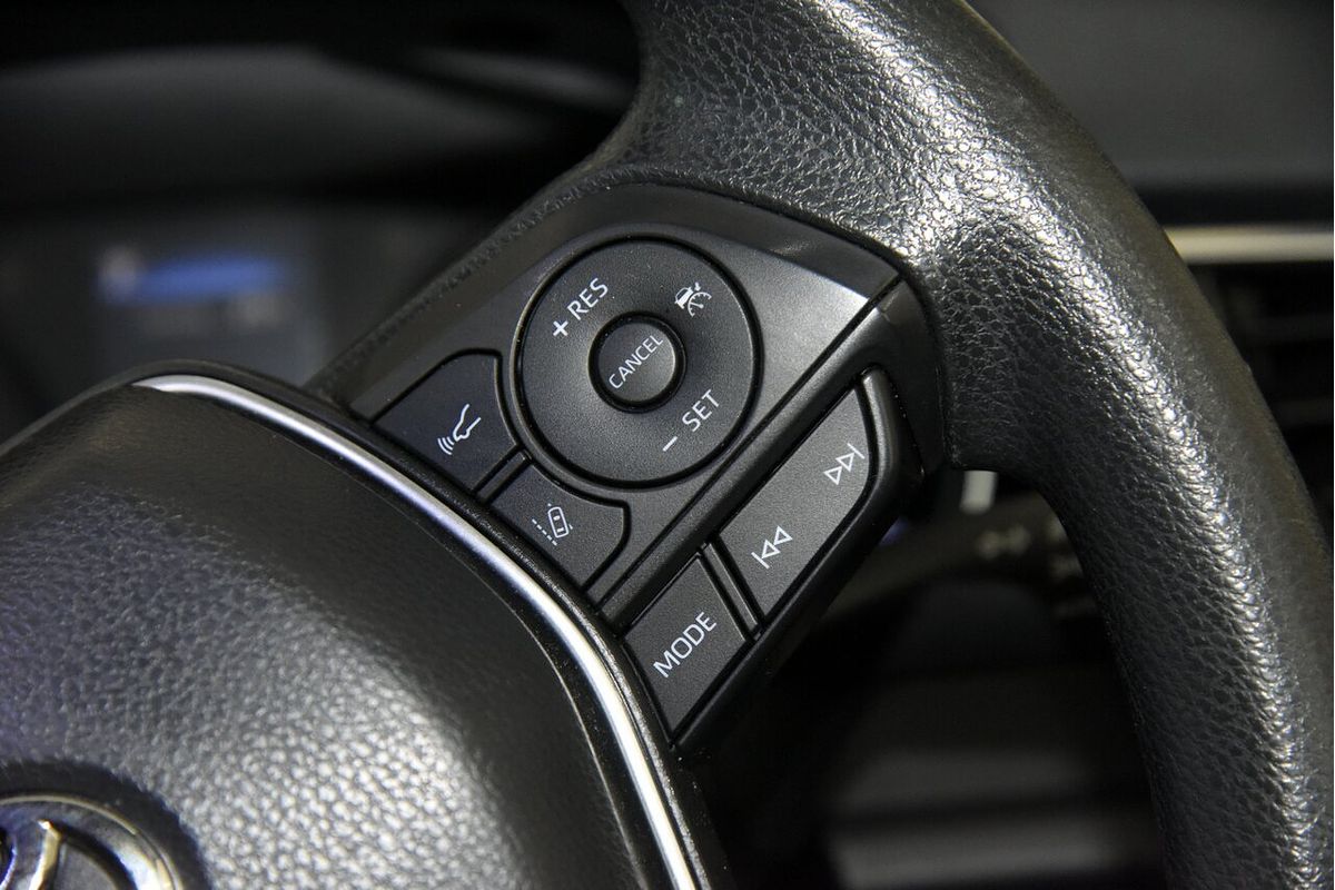 2018 Toyota Camry Ascent ASV70R