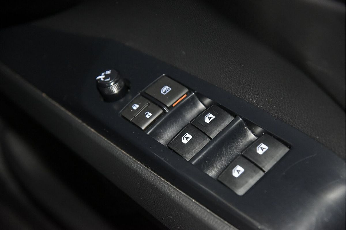 2018 Toyota Camry Ascent ASV70R