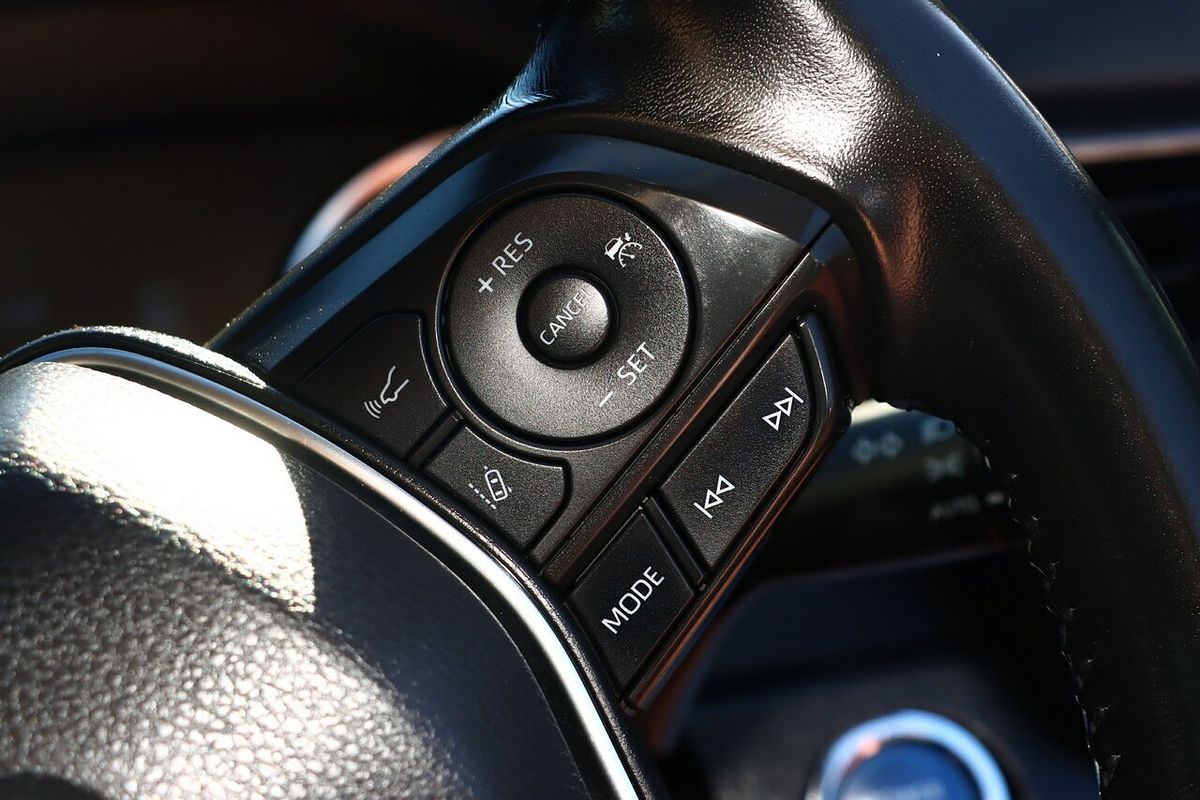 2018 Toyota Camry Ascent Sport AXVH71R