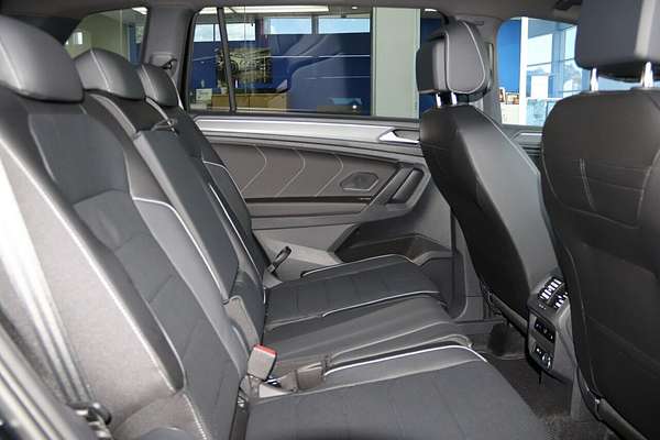 2024 Volkswagen Tiguan Wolfsburg Edition Allspace 5N