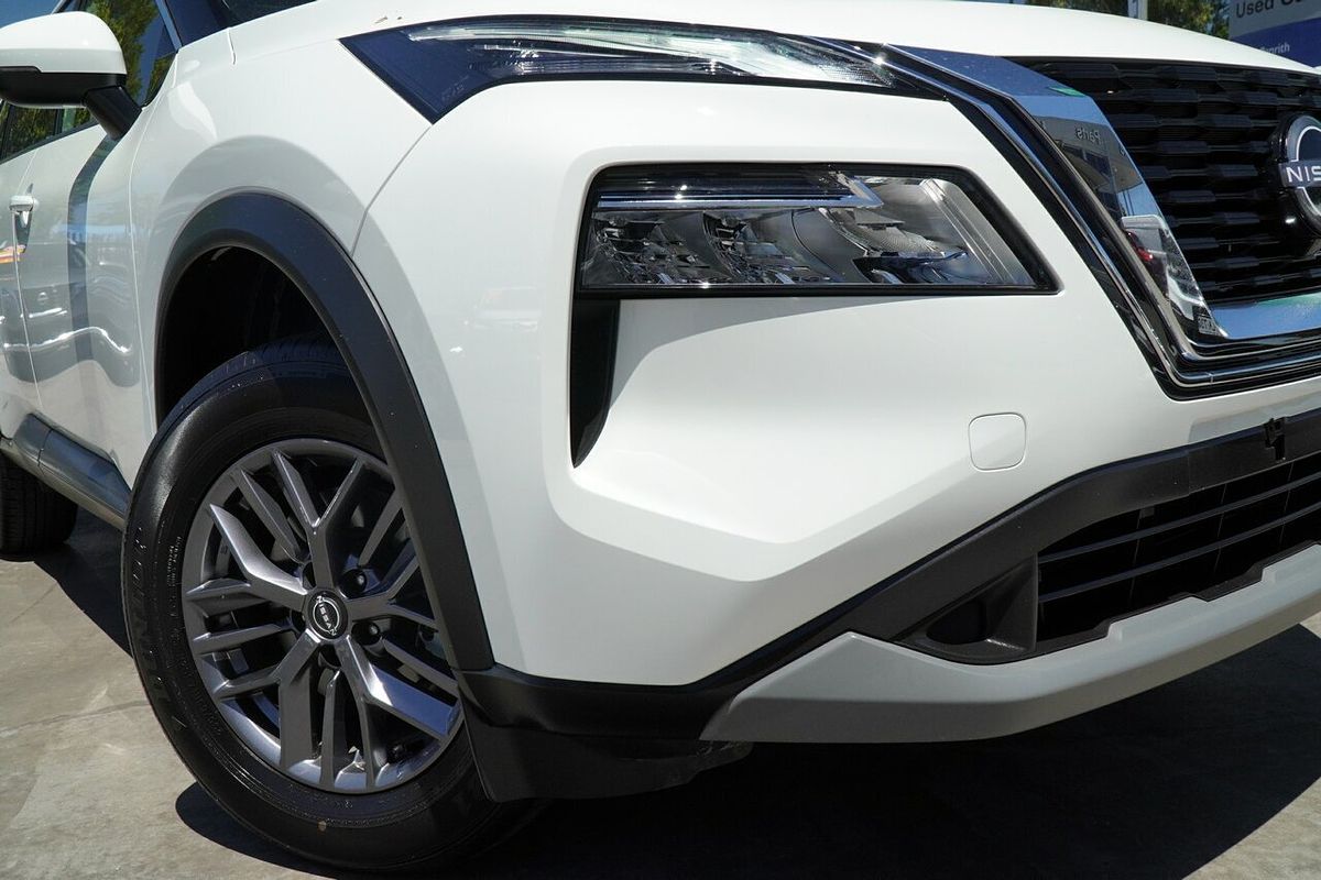 2024 Nissan X-TRAIL ST T33
