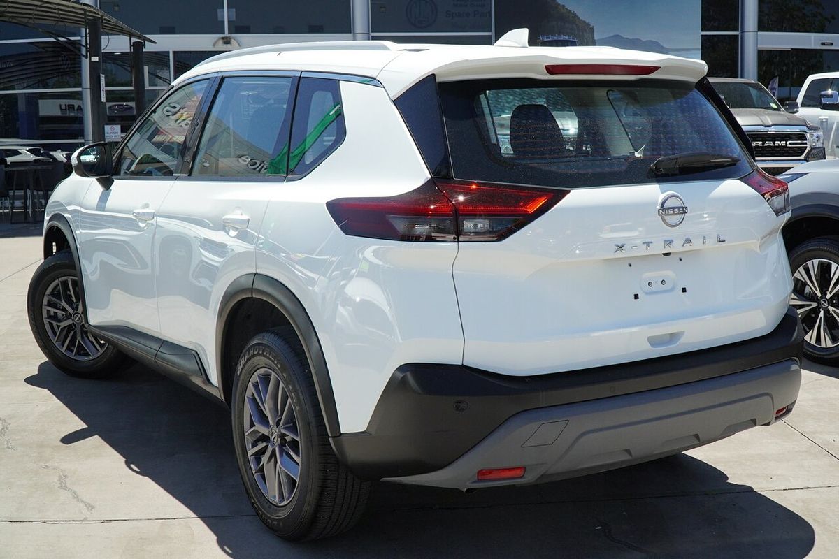 2024 Nissan X-TRAIL ST T33
