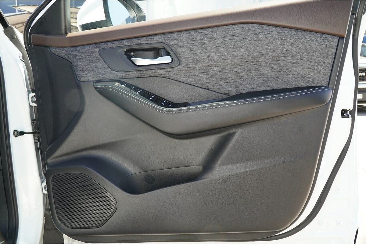 2024 Nissan X-TRAIL ST T33