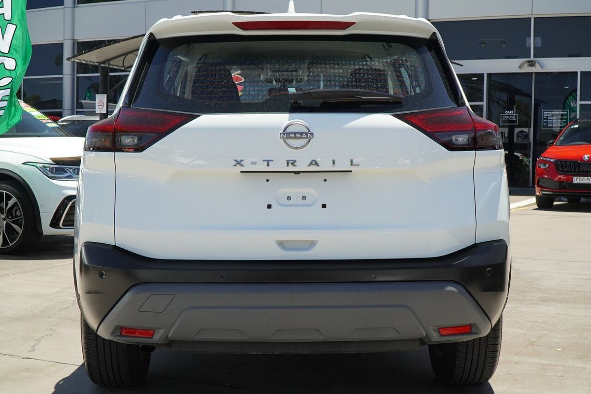 2024 Nissan X-TRAIL ST T33