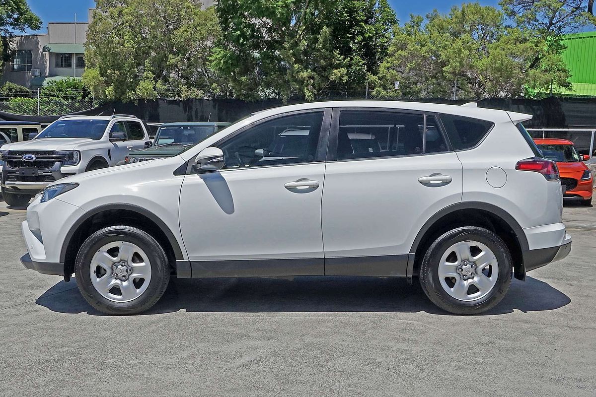 2018 Toyota RAV4 GX ZSA42R