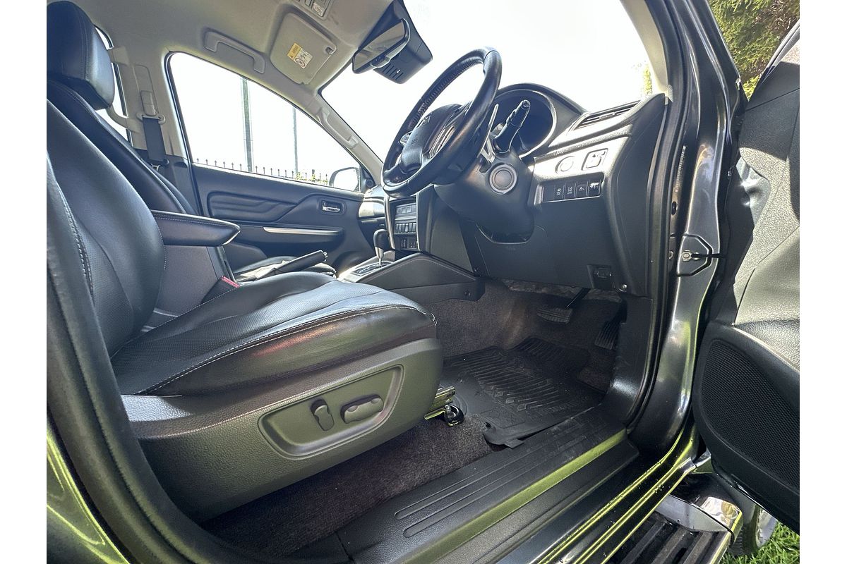 2022 Mitsubishi Triton GSR MR 4X4