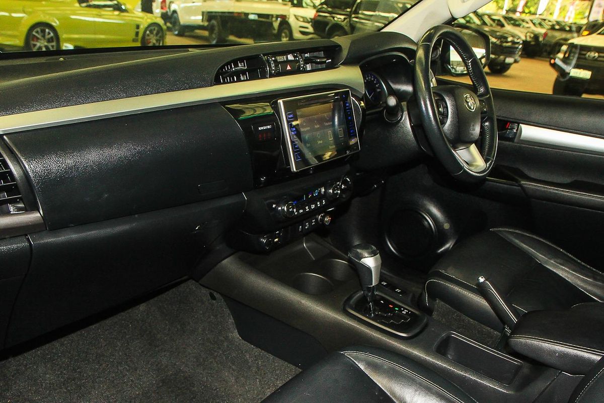 2017 Toyota Hilux SR5 GUN126R 4X4