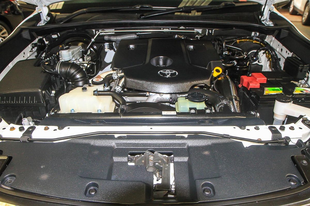 2017 Toyota Hilux SR5 GUN126R 4X4
