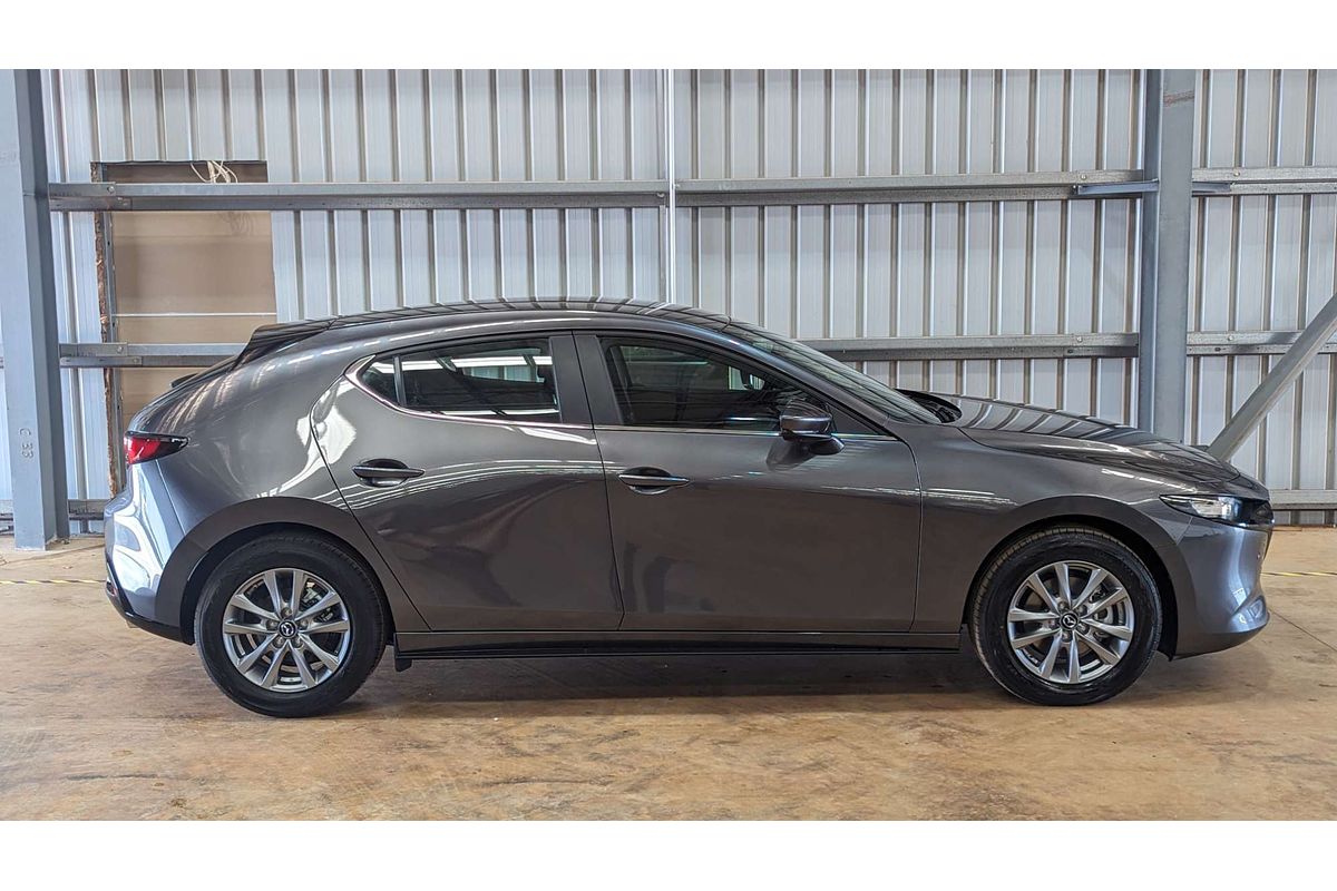 2025 Mazda MAZDA3  MAZDA3 R 6AUTO HATCH G20 PURE VISION