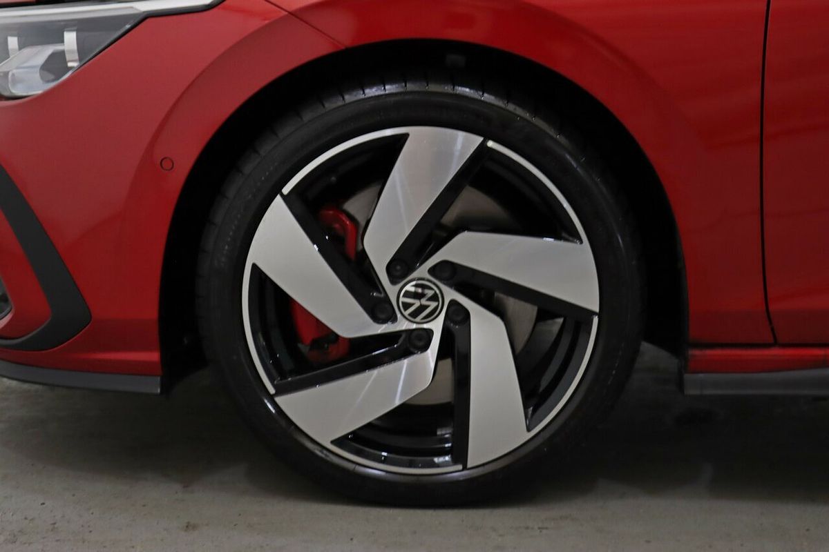 2022 Volkswagen Golf GTI 8