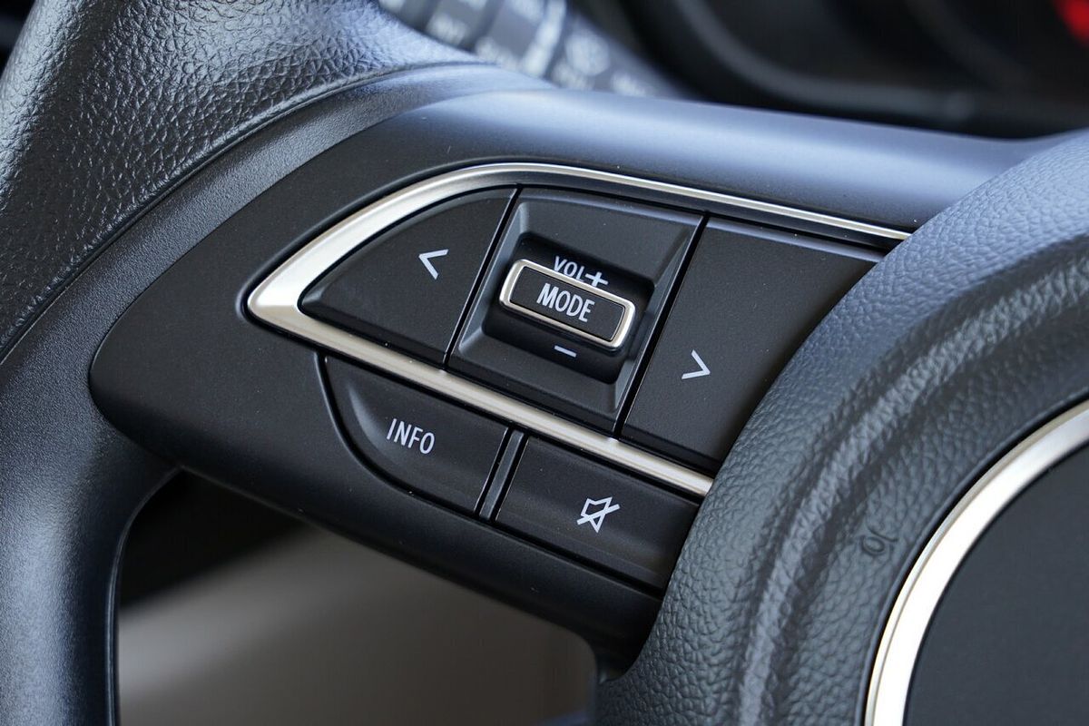 2024 Suzuki Swift Hybrid UZ
