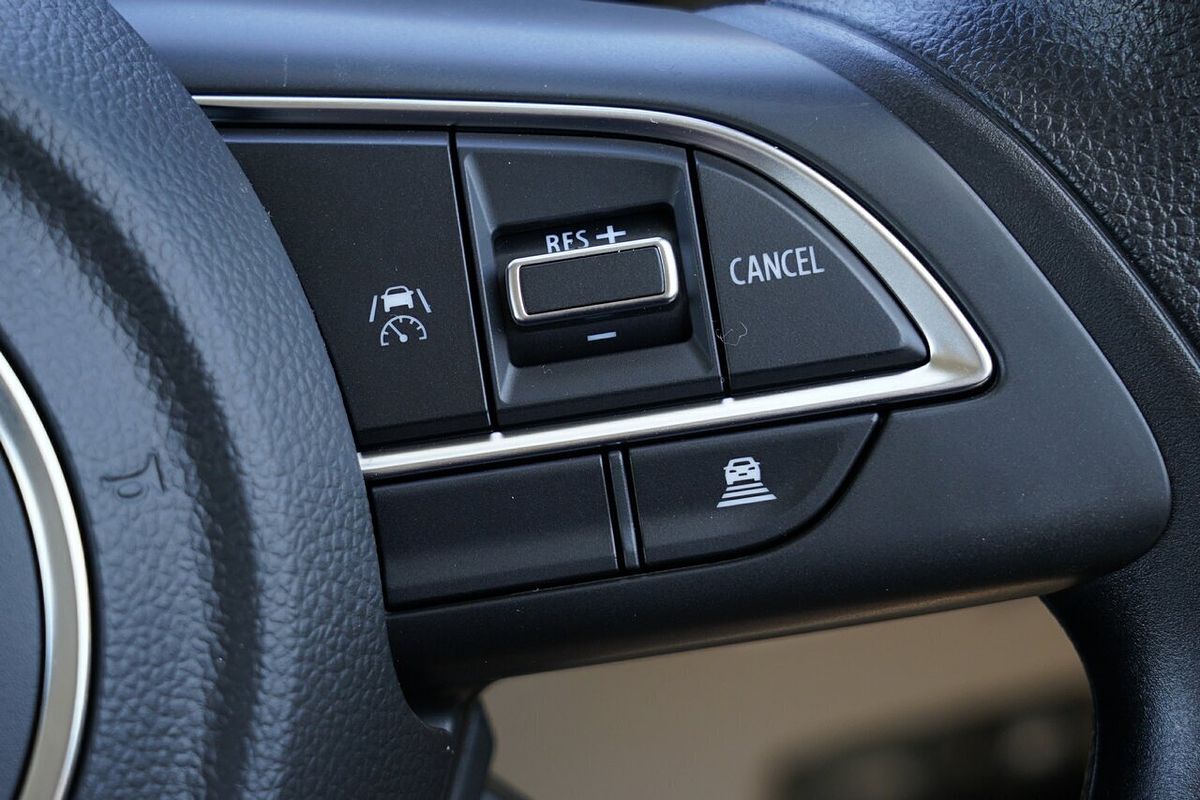 2024 Suzuki Swift Hybrid UZ