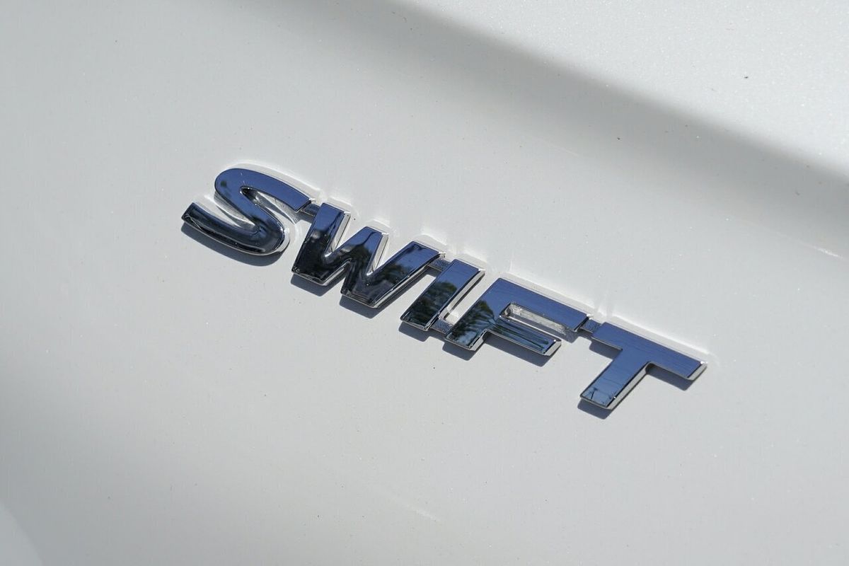 2024 Suzuki Swift Hybrid UZ