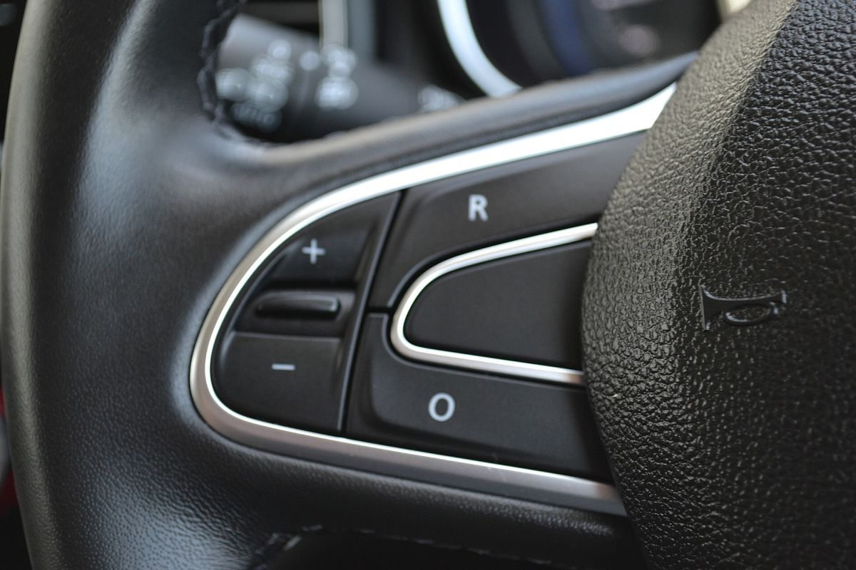 2019 Renault Koleos Intens HZG