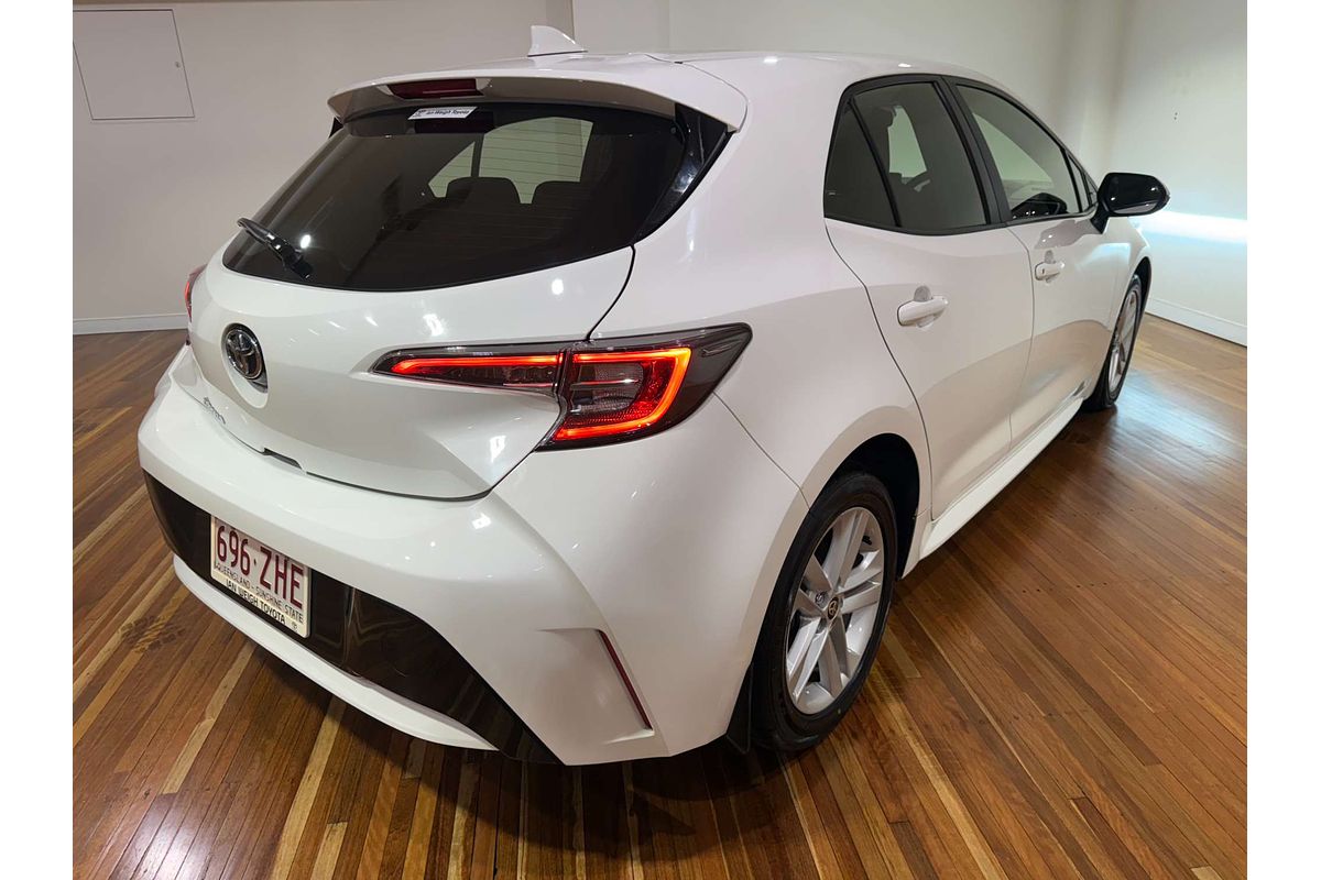 2018 Toyota Corolla Ascent Sport MZEA12R