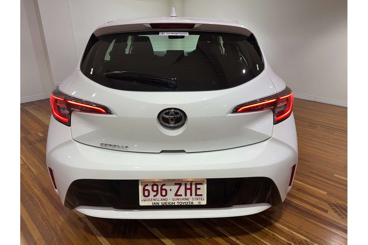 2018 Toyota Corolla Ascent Sport MZEA12R