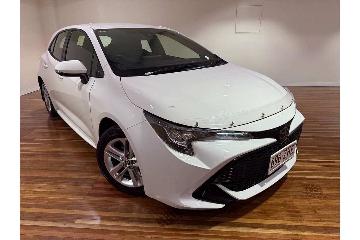 2018 Toyota Corolla Ascent Sport MZEA12R