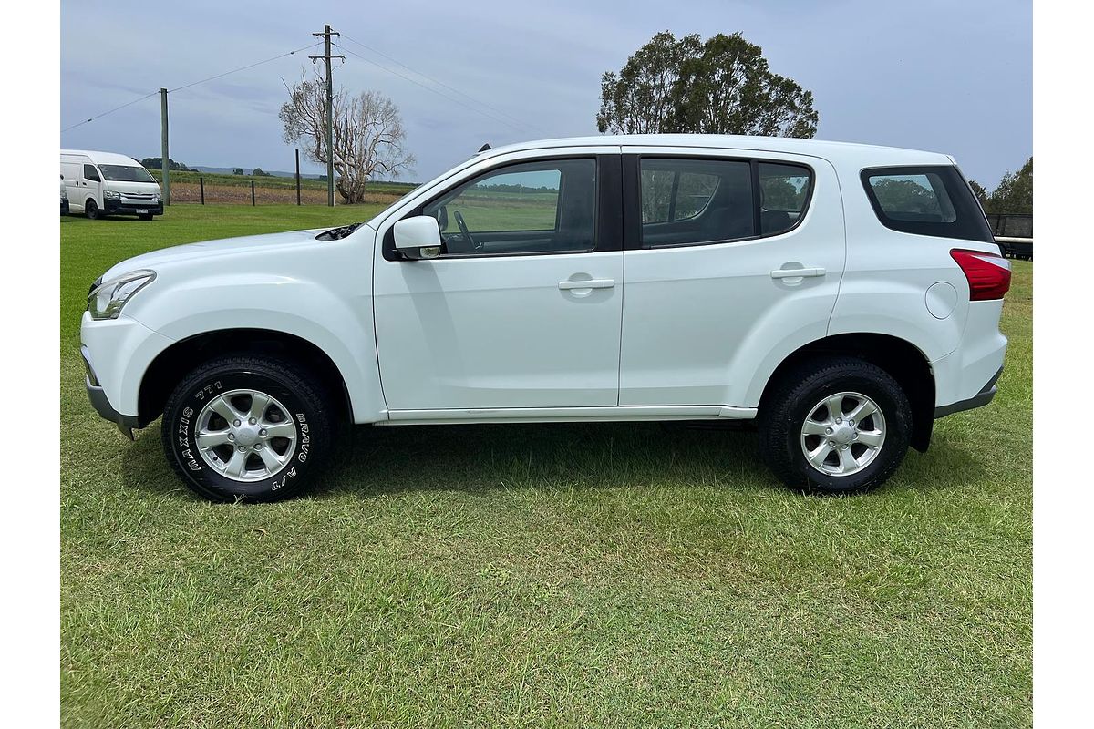 2017 Isuzu MU-X LS-M
