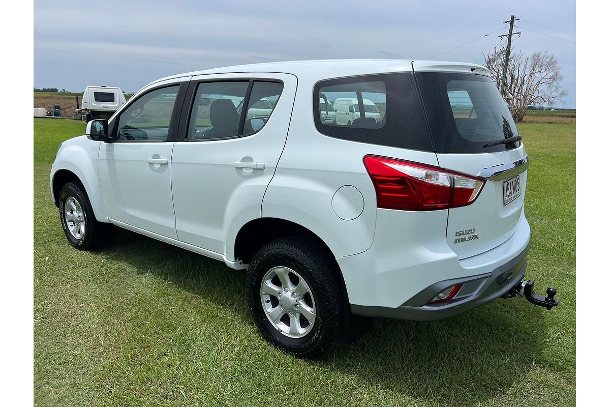 2017 Isuzu MU-X LS-M