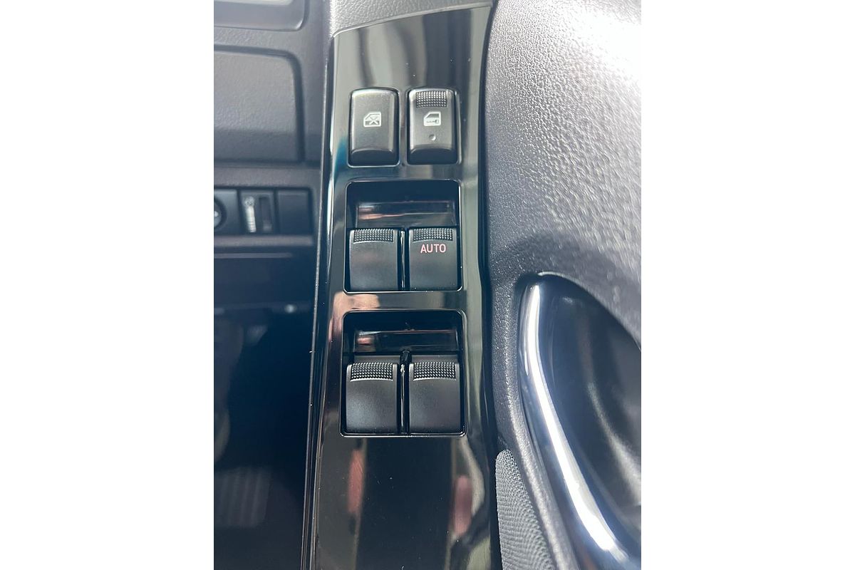 2017 Isuzu MU-X LS-M
