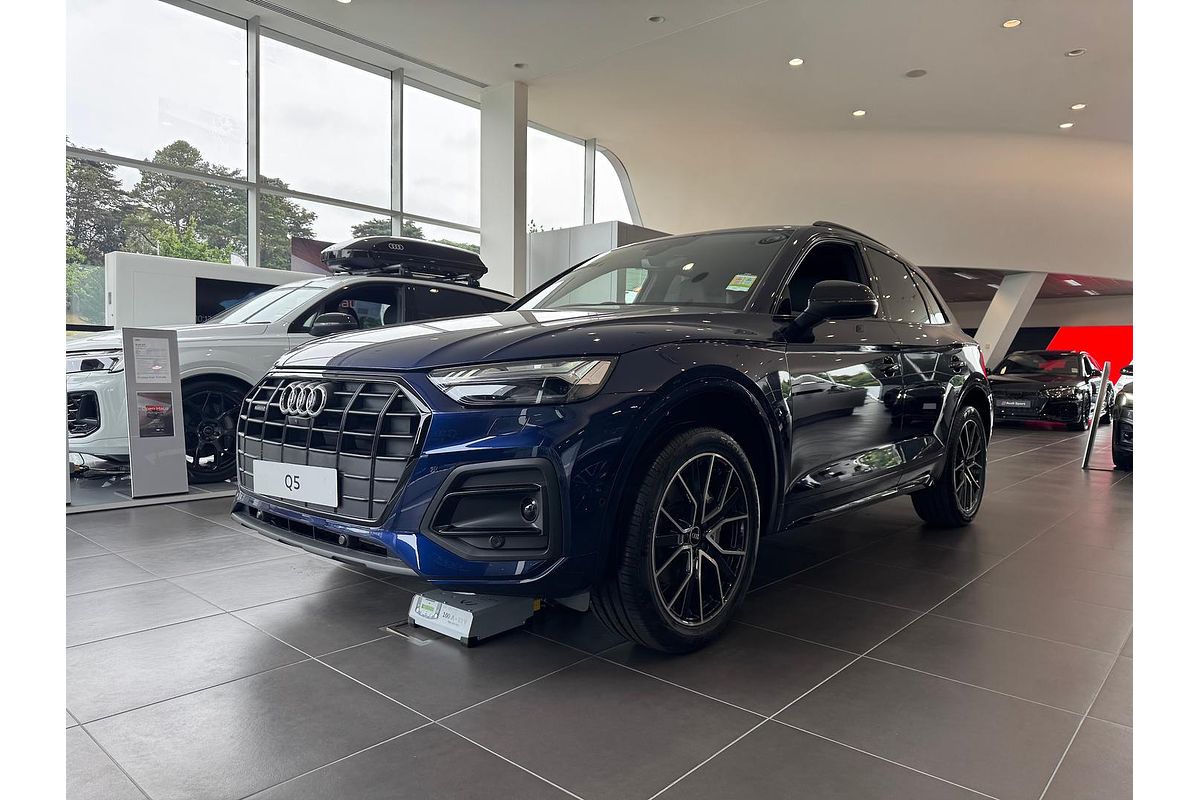 2024 Audi Q5 45 TFSI Sport FY