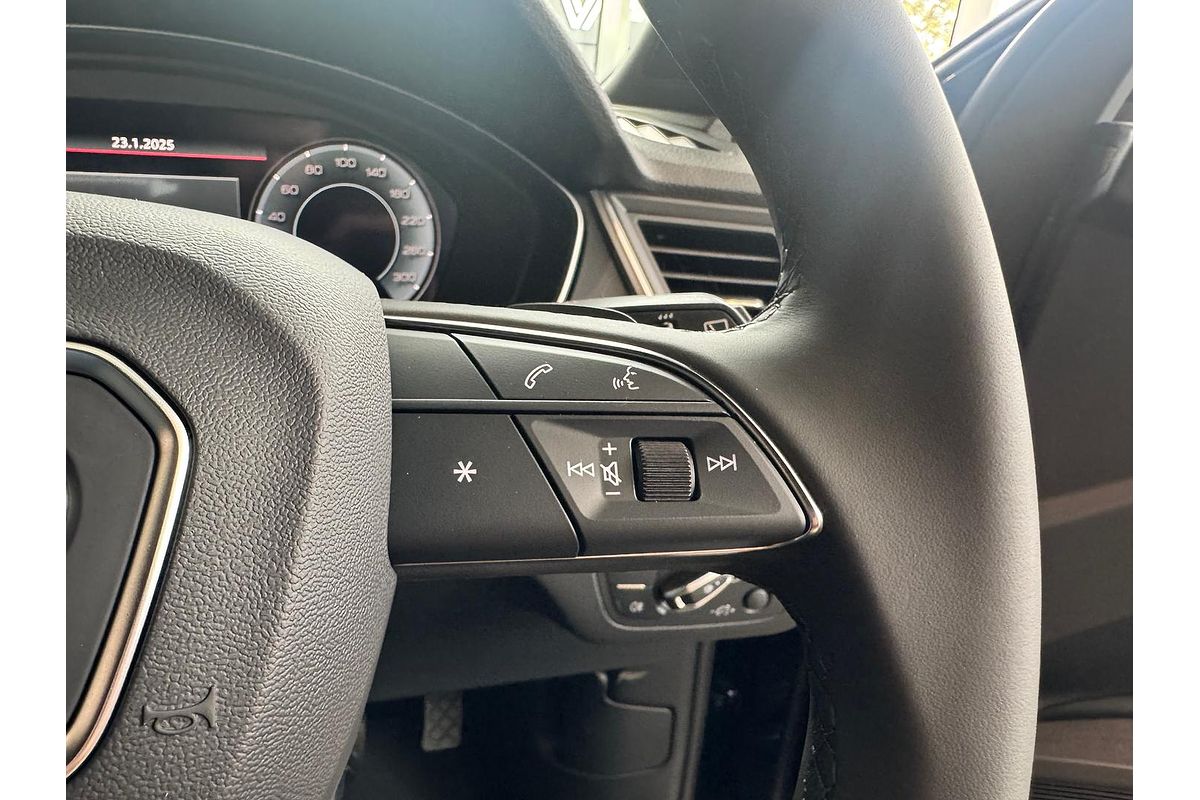 2024 Audi Q5 45 TFSI Sport FY