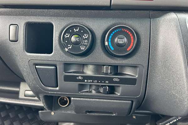 2013 Toyota Hiace KDH201R LWB