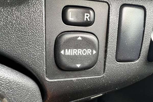 2013 Toyota Hiace KDH201R LWB