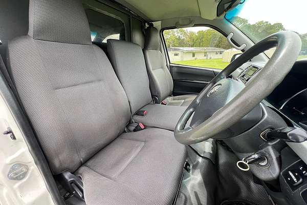 2013 Toyota Hiace KDH201R LWB
