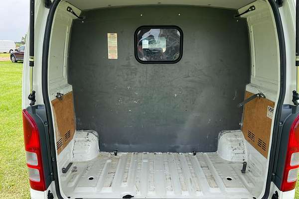 2013 Toyota Hiace KDH201R LWB